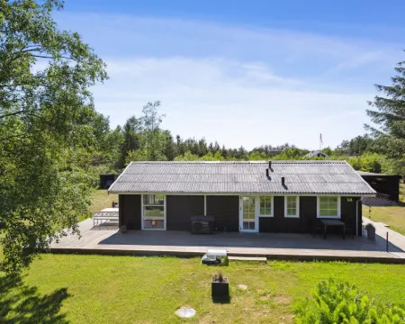 "Adser" - 600m from the Sea Hotels in Jerup