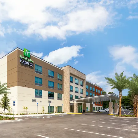 Holiday Inn Express STARKE by IHG