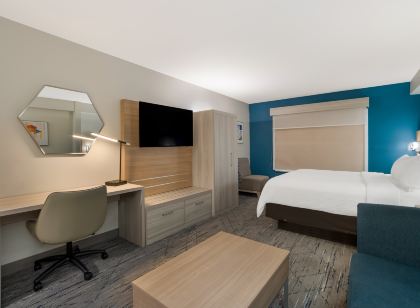 Holiday Inn Express & Suites LEXINGTON by IHG