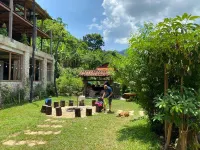 Ba Be Jungle Houses Hotels in 