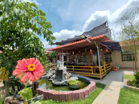 Indonesian Returned Overseas Chinese Courtyard Отели рядом с достопримечательностью «Southeast Asian Folklore Garden of Overseas Chinese»