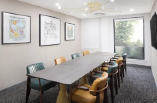 Four Points by Sheraton Edinburgh