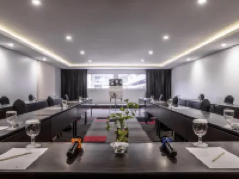 Mercure Jayapura Hotels in Gurabesi