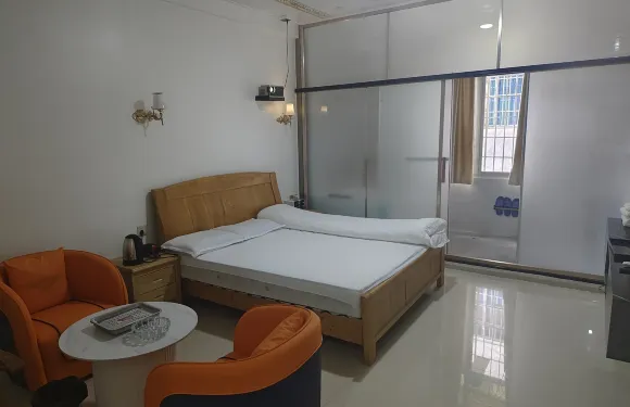 立文温泉旅館鄒立文