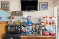 Americas Best Value Inn Pecos - breakfast