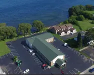 Econo Lodge on the Bay Hotel a Marinette