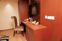 The Lake Hotel Hotels in Kolkata