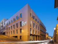 The Emerald House Lisbon, Curio Collection by Hilton Hotels near Alcântara