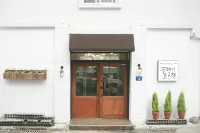 Gyeongju Pungdengi Hostel Các khách sạn gần Deareungwon
