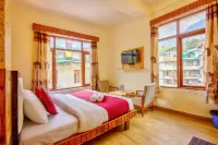 Hotel Royal the Mall Manali Hotels in Manali