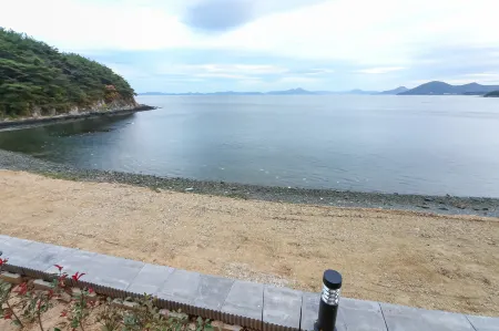 Goseong with Seven (with 7)