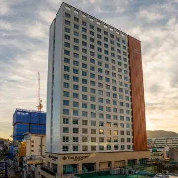 Radiant Nampo Hotel