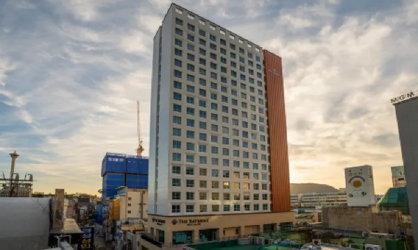 Radiant Nampo Hotel Отели рядом с достопримечательностью «Площадь БИФФ»