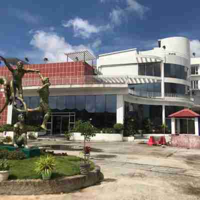 Ponneri Gymkhana Club Hotel Exterior