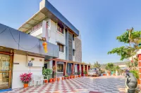 S2 Residency Hotels in Kaswand