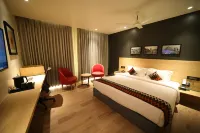 Hotel MariGold - Parking