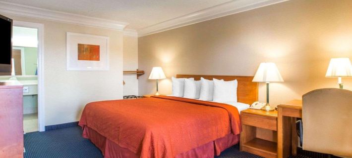Quality Inn Hotels in Dalton