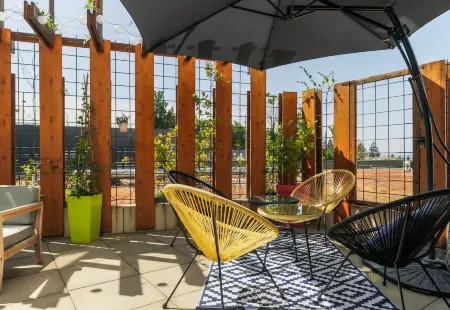 B&B Hotel Metz Est Technopole Pôle Santé Отели в г. Сервиньи-ле-Сент-Барб