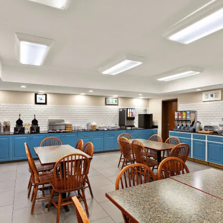 Country Inn & Suites by Radisson, Jonesborough-Johnson City West, TN