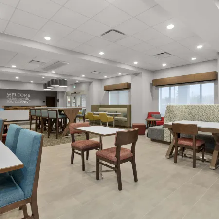 Hampton Inn by Hilton Cornwall