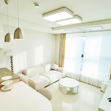 The November Stay In Landmark