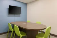 Home2 Suites by Hilton West Sacramento - parking