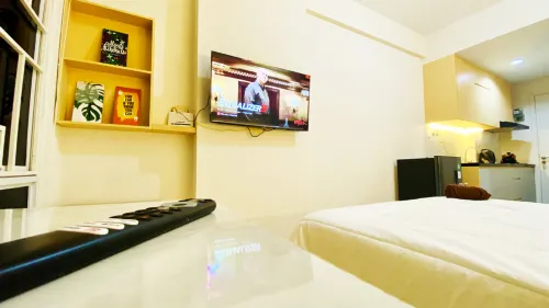 Patraland Urbano Apartment by SiniBobo