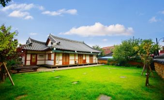 Jeonju Jiudang Hanok Stay
