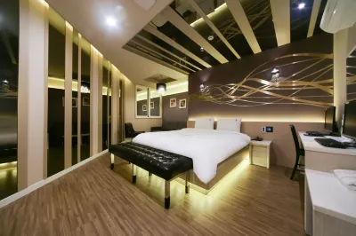 Yeongdeok the Blue Hotel Hotel dekat Koraebul-haesuyokchang