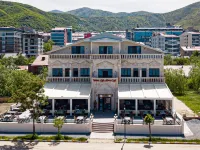 貝亞茲科什克飯店和咖啡館 住宿飯店