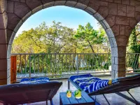 Lina Hotels in Njivice