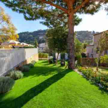 La Bastide de l'Oliveraie Hotel Exterior