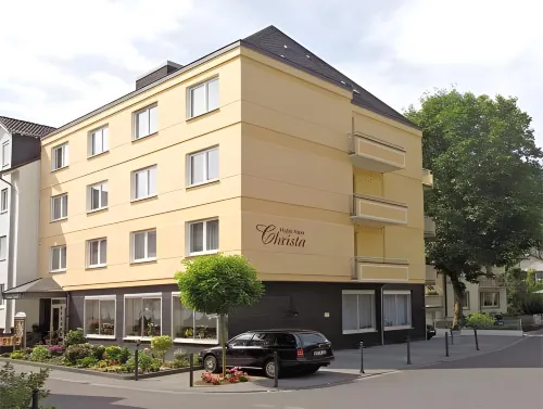 Hotel Haus Christa Hotels in Reil