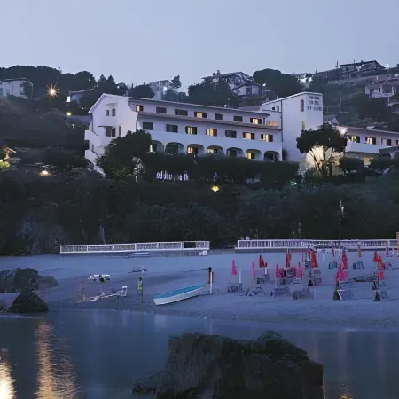 Grand Hotel De Rose
