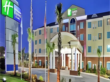 SpringHill Suites by Marriott Conyers Отели рядом с достопримечательностью «Кафедральный собор Крисчен Гроут»