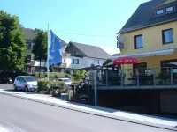 Hotel Zur Burg Nürburg