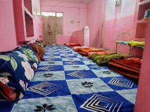 Ujjain Yatri Niwas Homestay