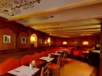Le Petit Charme-Inn - Frühstück