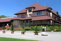 Hotel Ostaniec Hôtels à : Podzamcze