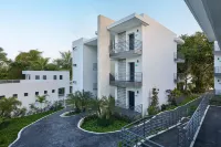 Cristalino Lagoon Front Hotel, Restaurant & Spa Hotels near Bacalar Adventure Tours