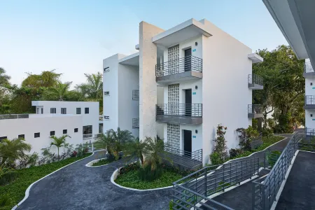 Cristalino Lagoon Front Hotel, Restaurant & Spa