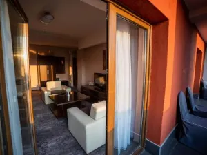 Hotel Secret Garden