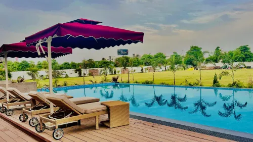 Vintclub Resort Hotels in Ghuswal Kalan