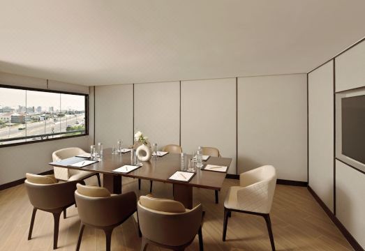 Marriott Executive Apartments Bangkok, Sukhumvit 50Hotel Overview