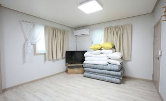 Yangyang Blue Sea Pension & B&B