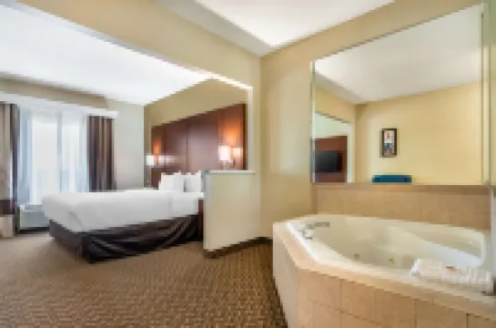 Comfort Suites - Jefferson City