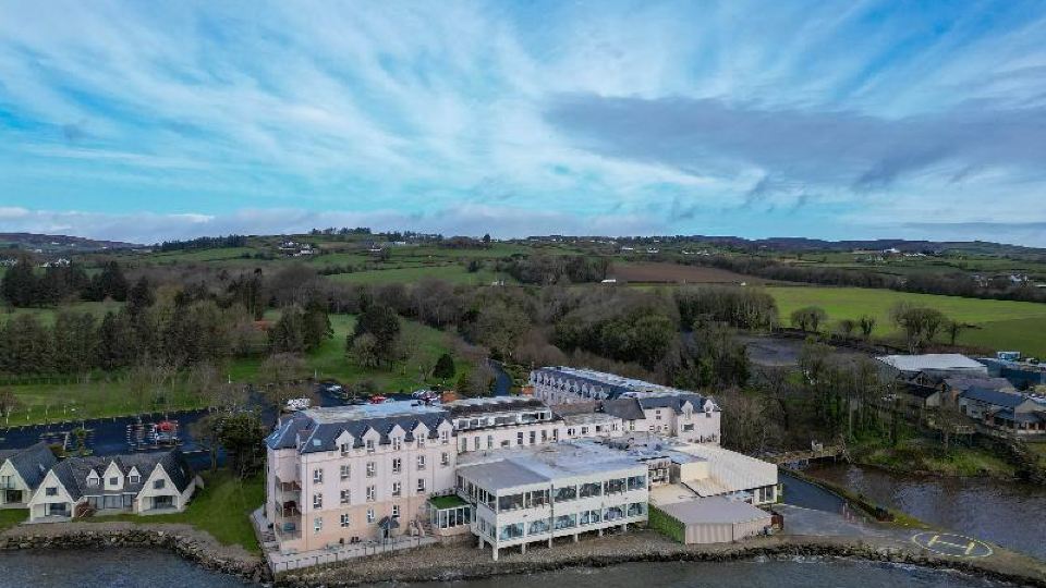 Redcastle Hotel