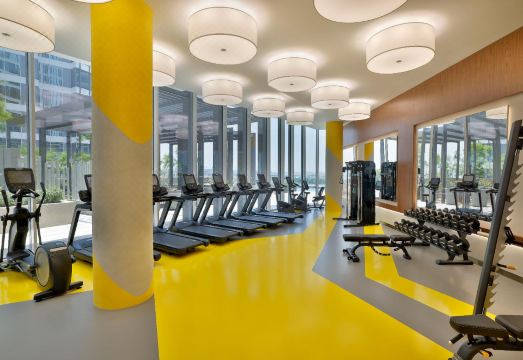 3. 힐튼 가든 인 ..