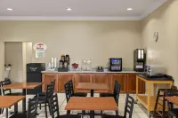 Super 8 by Wyndham Roseburg - breakfast