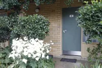 Mid City Motor Inn Queanbeyan Hotels in Karabar
